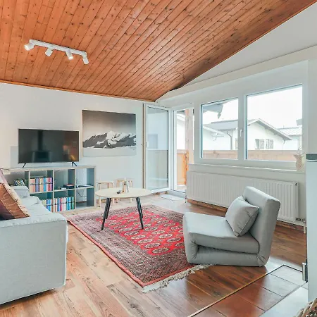 Cosy Holiday In With Balcony Semesterbostad