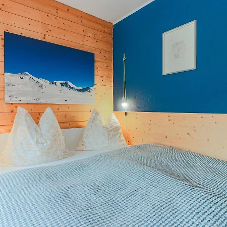 Cosy Holiday In With Balcony Semesterbostad Sankt Johann in Tirol